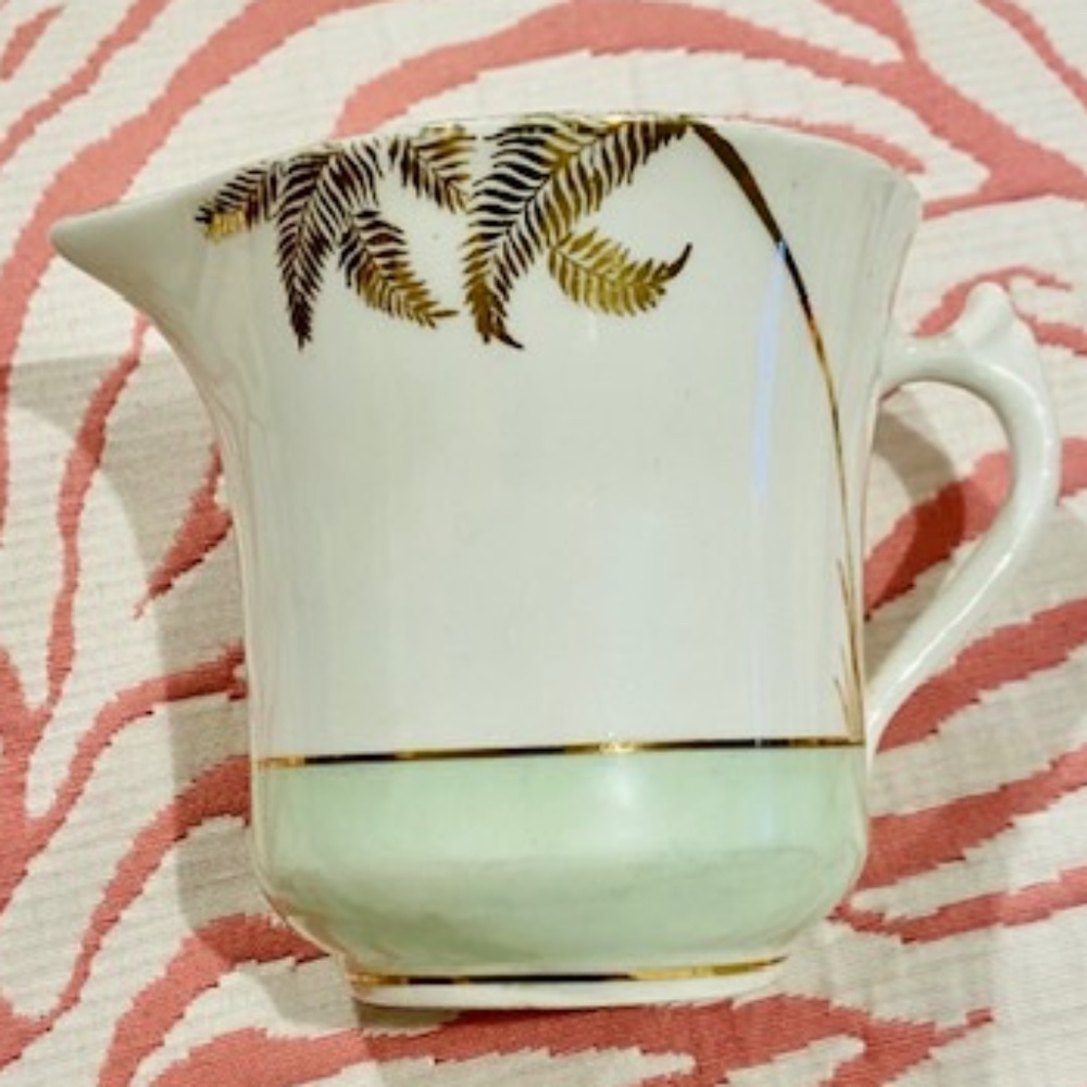 O4-BUNDLE ONLY-Vintage Balfour Best Bone China England Creamer